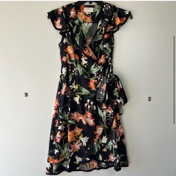 Anthropologie Hi there Karen walker hibiscus floral short sleeve wrap dress - Picture 3 of 7